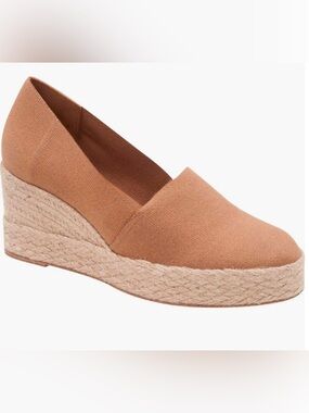 NIB Andre Assous Patti Espadrille Wedge